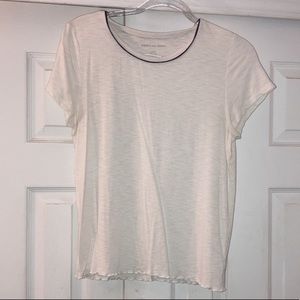 White American Eagle shirt, blue outlined neck